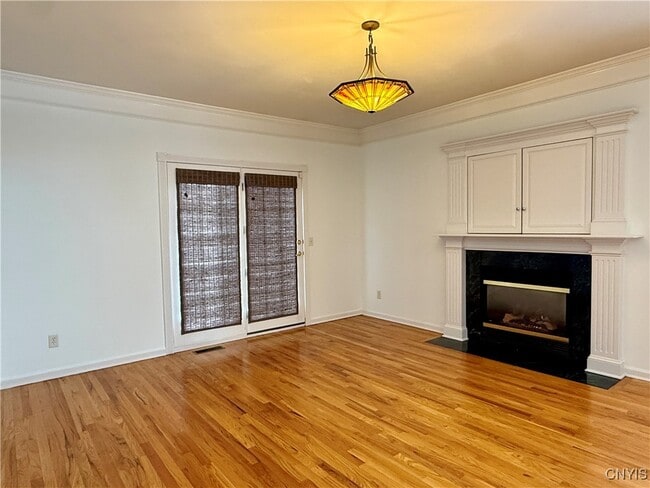 Building Photo - 5210 Hook Cir