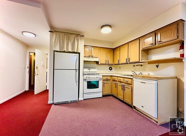 Building Photo - 3011 Ely Ave