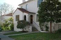 Building Photo - 1718 Le Roy Ave