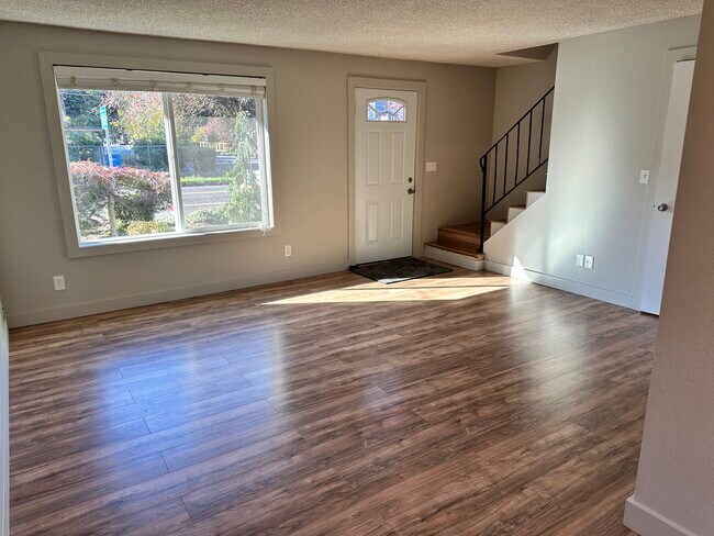 Building Photo - 1715 Franklin St