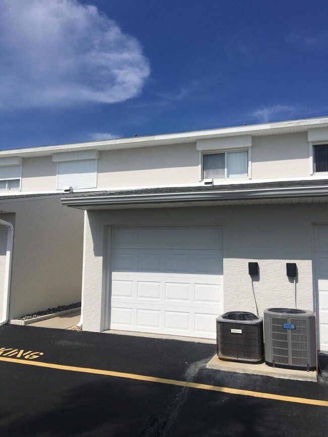 Building Photo - 2470 Ocean Shore Blvd