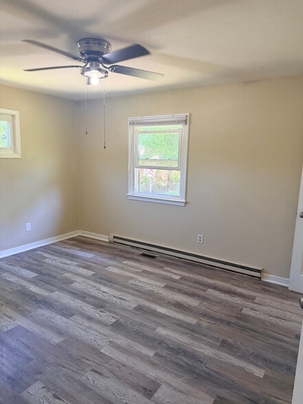 Building Photo - 3206 Elmwood Ave