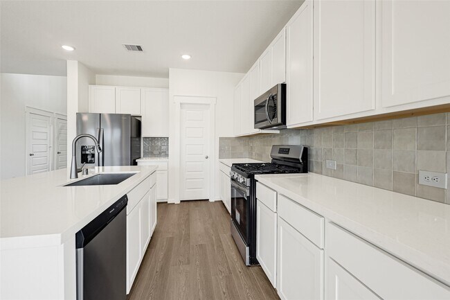 Building Photo - 4625 Peony Grn Dr