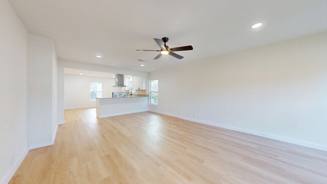 Building Photo - 3901 Park St