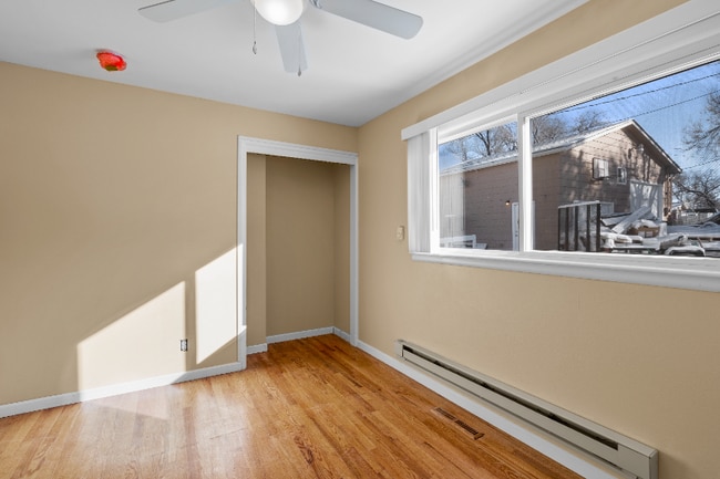 Building Photo - 227 S Prospect St