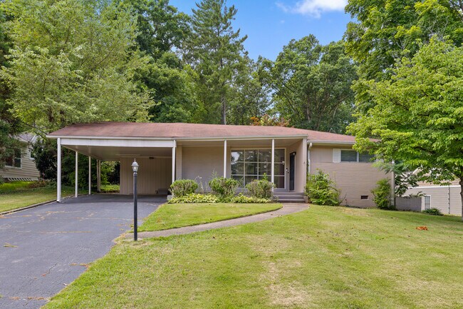 Front - 3291 Van Buren St