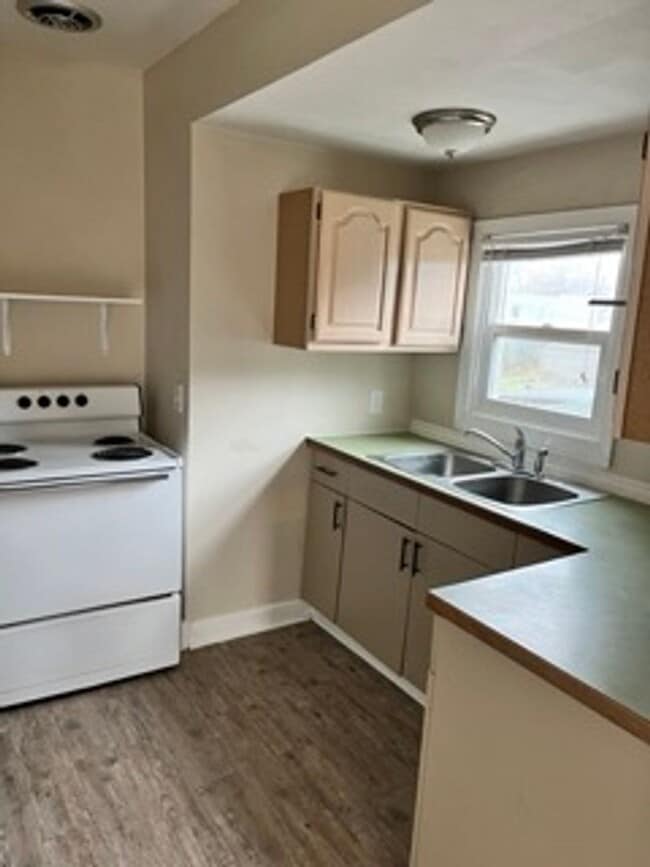 Building Photo - 1 bedroom in North Spokane!