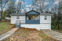 Building Photo - 406 Forest Rd