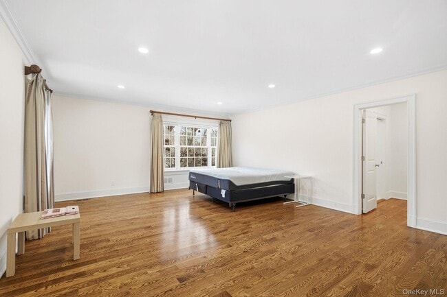 Building Photo - 59 Park Rd