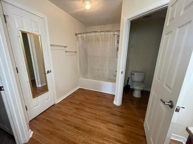 Building Photo - 5114 Whitehurst Ln