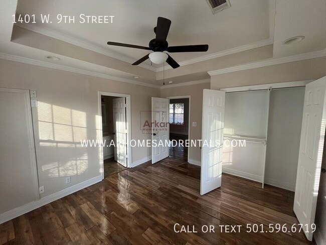 Building Photo - 1401 W 9th St