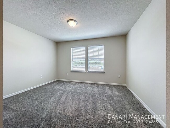 Building Photo - 431 Meadowland Pt