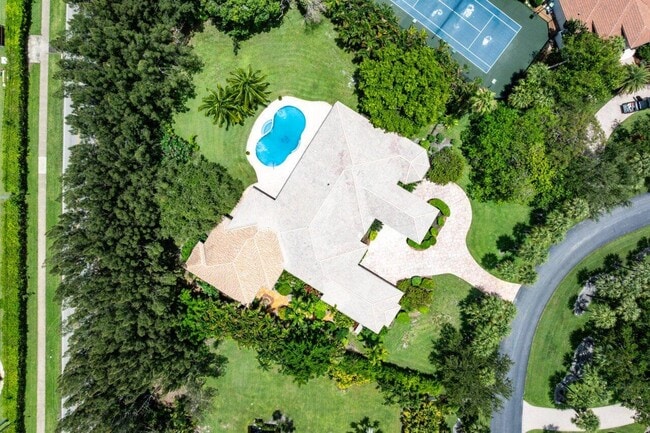 Building Photo - 16164 Bridlewood Cir