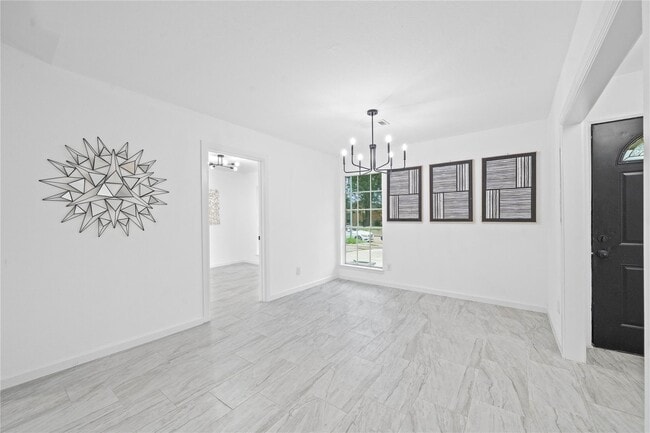 Building Photo - 12007 Sharpcrest St