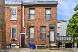 Building Photo - 2418 E NORRIS St