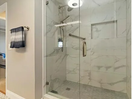 Building Photo - 750 N Tamiami Trl