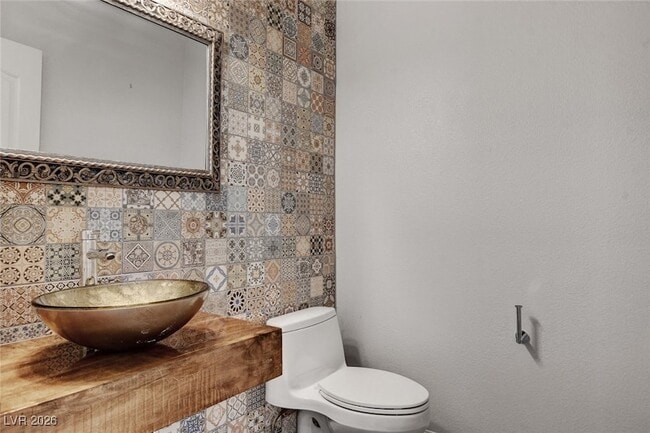 Building Photo - 10587 Sunwind Ave