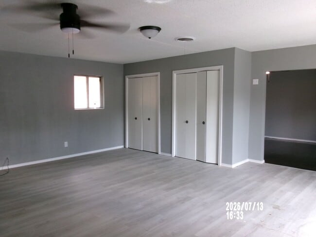 Building Photo - Spacious home with lots of personality located in Lawton Heights