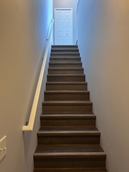 Building Photo - 2604 Riversedge Dr
