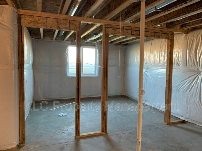 Building Photo - 780 McIntosh Ct NE