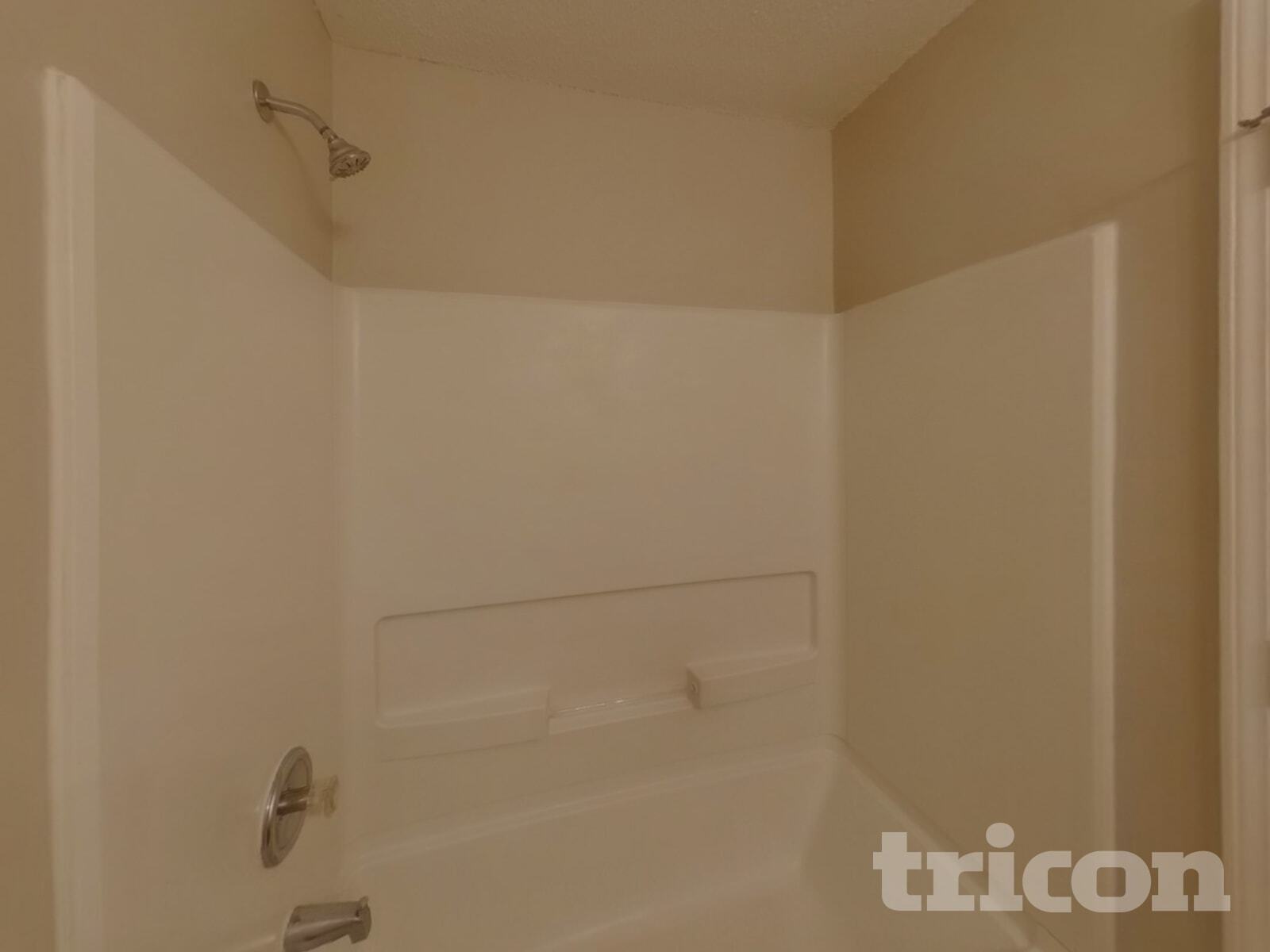 Building Photo - 142 Quiet Grove Dr