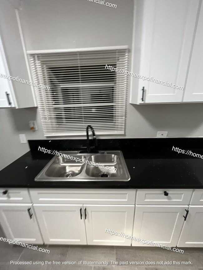 Building Photo - Nice Home For Rent