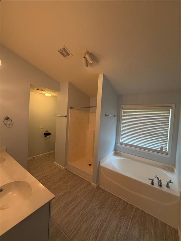 Building Photo - 3513 Aberdeen Way