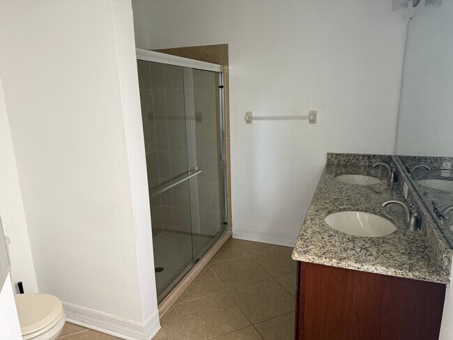 Building Photo - 7810 Tuscany Woods Dr