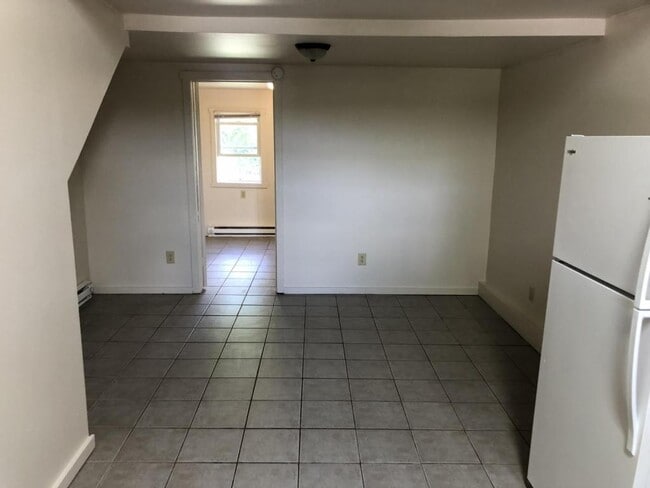 Building Photo - 609 Grove City Rd