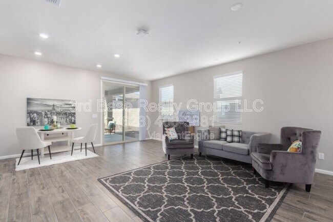 Building Photo - 21242 W Wilshire Dr