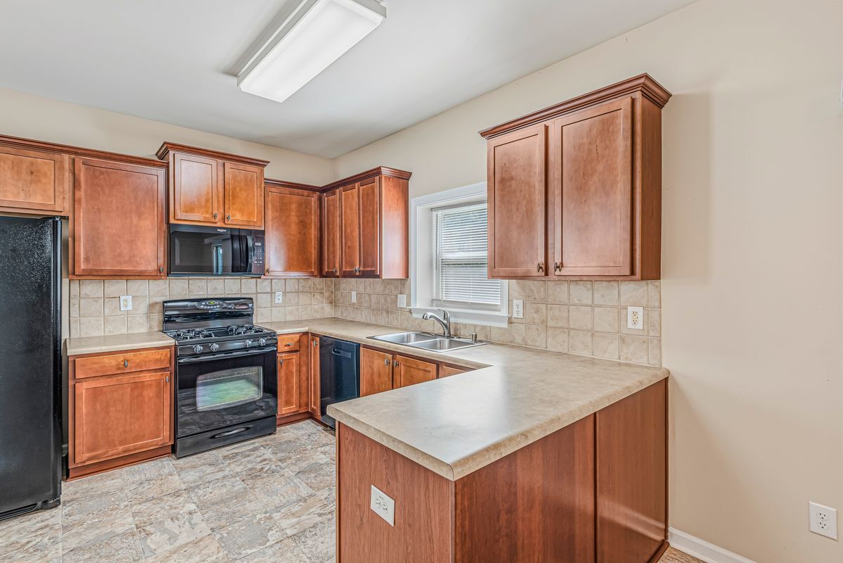 Building Photo - 1807 Preserve Creek Way