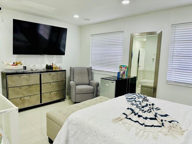 Building Photo - 8410 SW 201st St