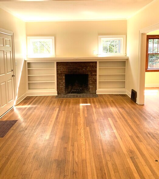 Building Photo - 4207 N Albina Ave