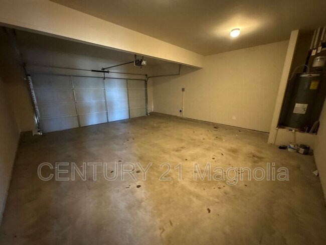 Building Photo - 4464 Grove Landing Dr