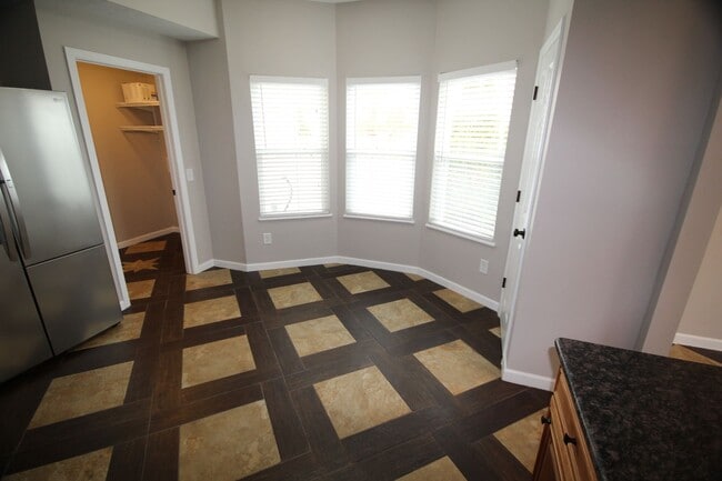 Building Photo - 3 Bedroom - Dublin