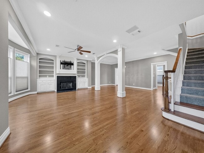 Building Photo - 1978 Indiana St