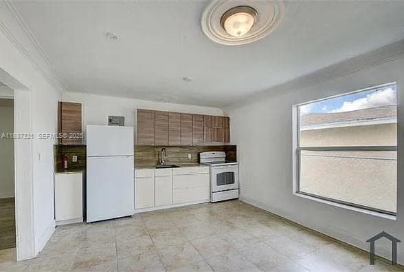 Building Photo - 1030 18th St