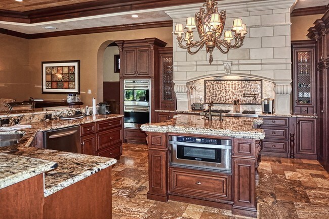 Building Photo - 1363 Oceanview Dr