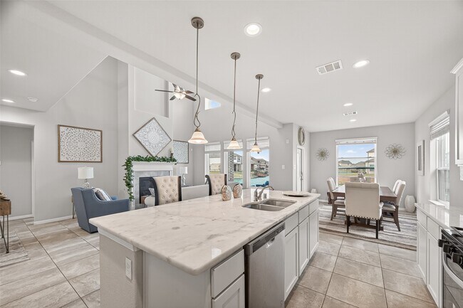 Building Photo - 3723 Lake Varano Cir