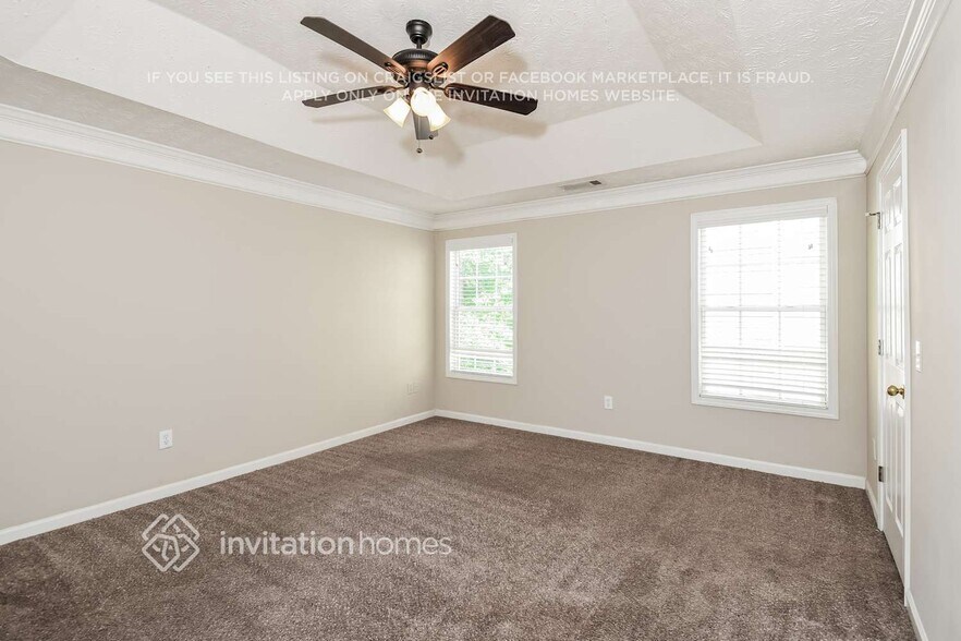 Building Photo - 2802 Wynhaven Oaks Way
