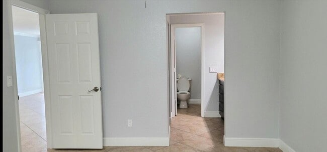 Building Photo - 750 SW Claudia Ave