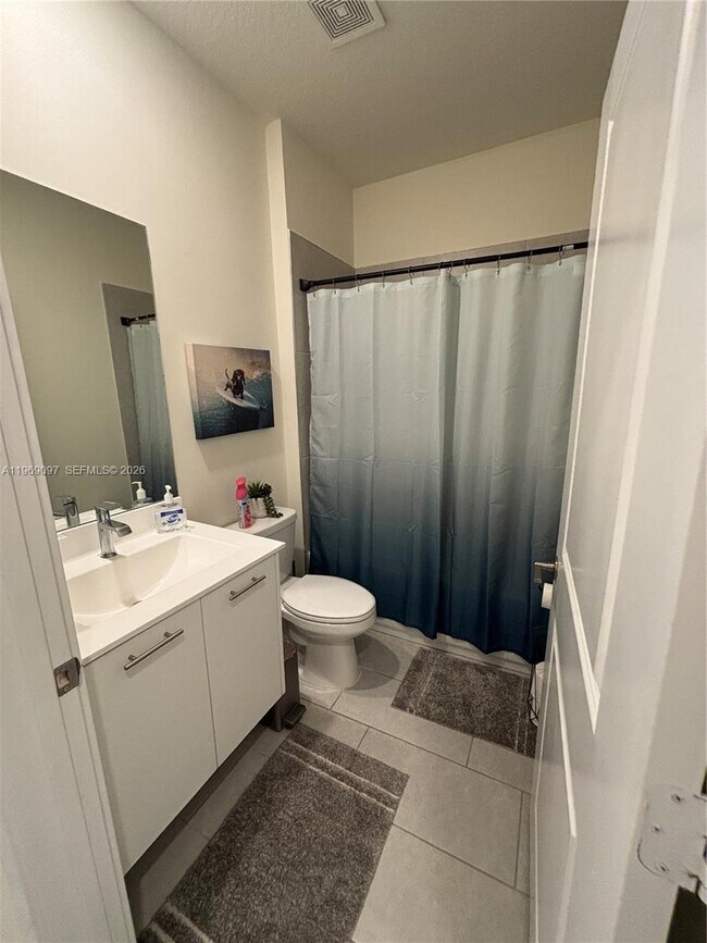 Building Photo - 8167 NW 41st St