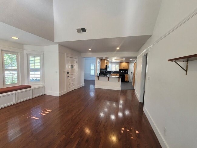 Building Photo - 437 Enslen Park Ct
