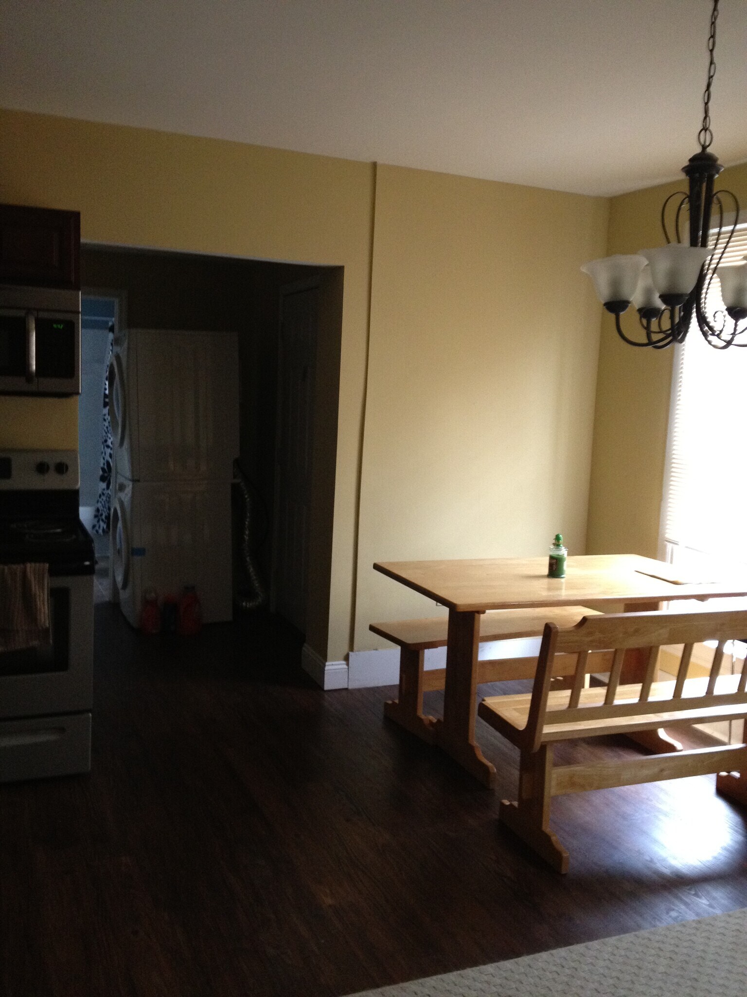 Building Photo - 710 W 3rd St