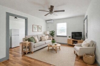 Building Photo - 5320 Polk St