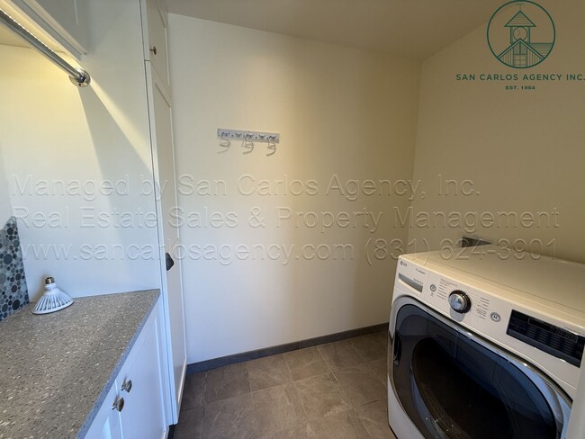 Building Photo - Charming and Refreshed Three Bed Carmel Wo...