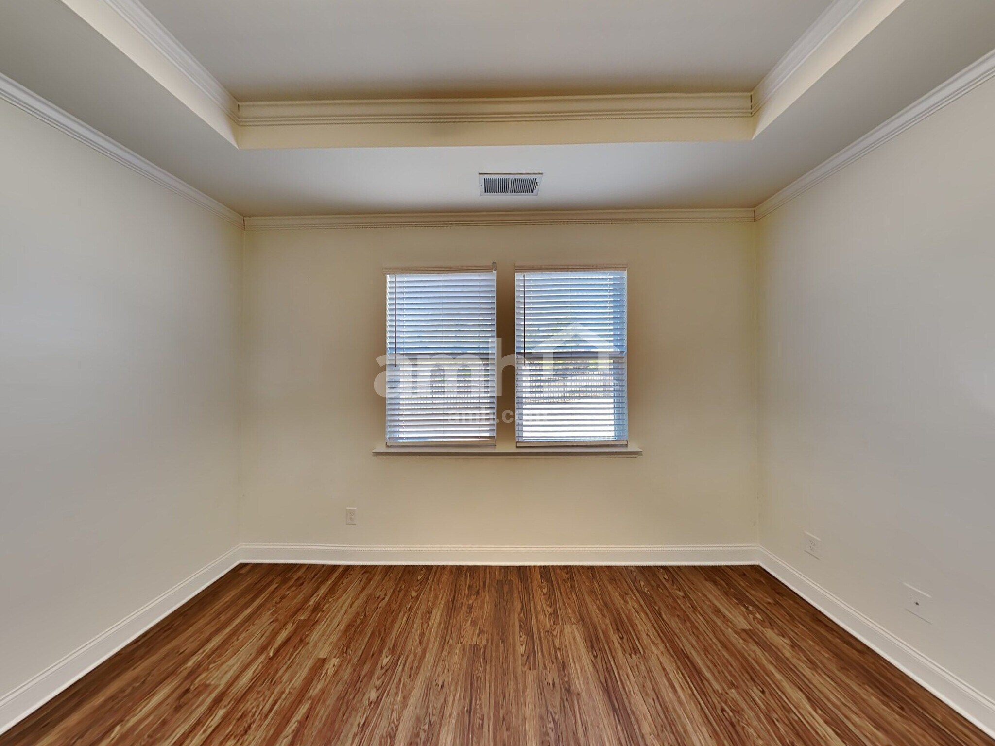 Building Photo - 713 Cyprus Ave