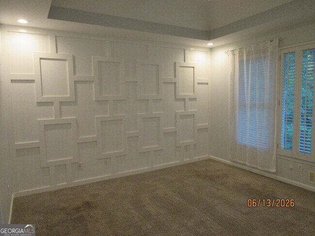 Building Photo - 115 Sutton Ct