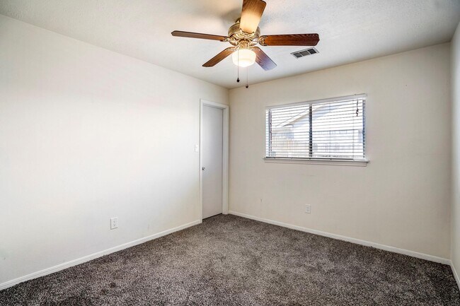 Building Photo - 5211 Roserock Ln
