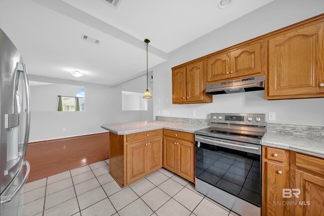 Building Photo - 9785 Terrace Dr